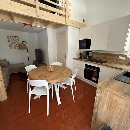 Numero 142 Holiday home *